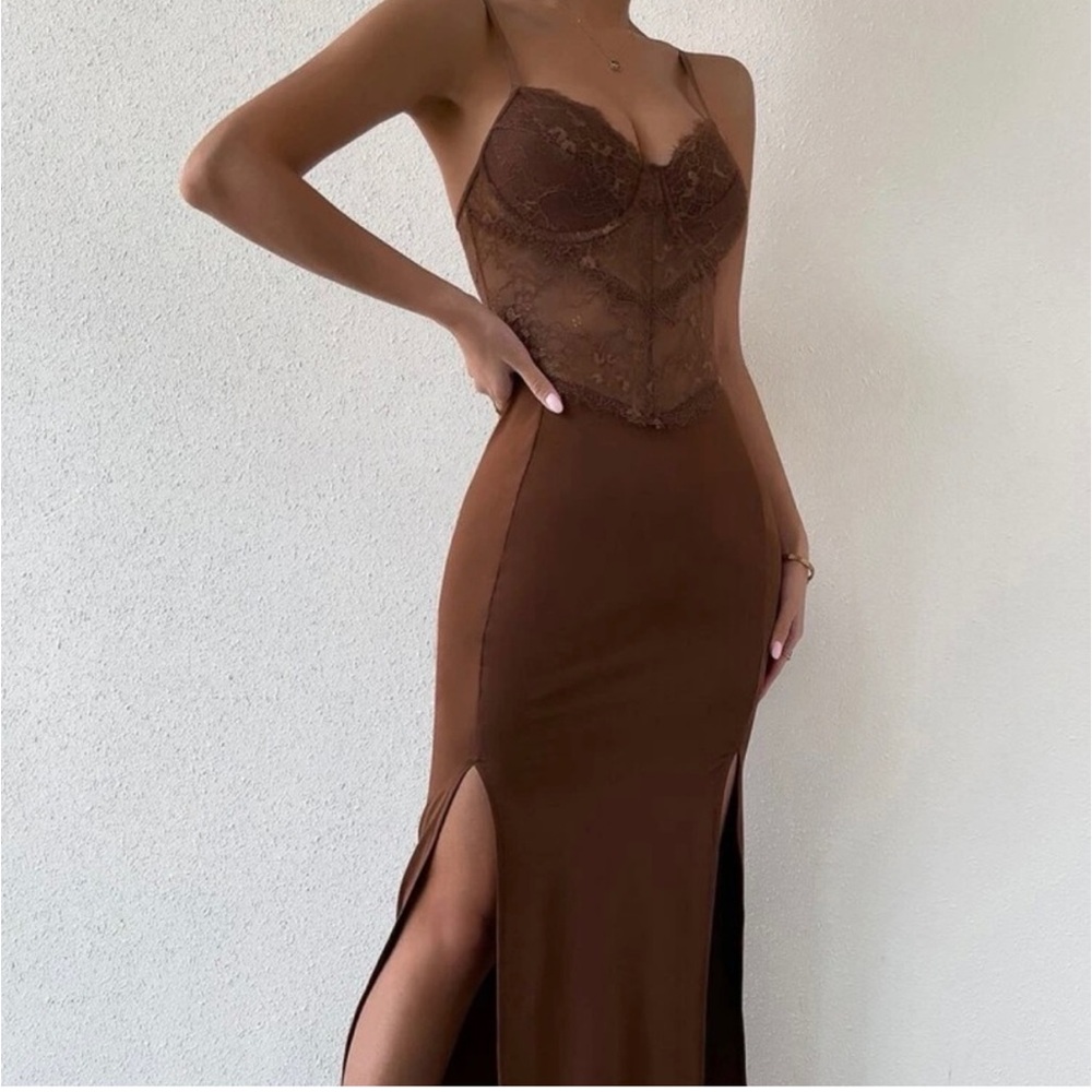 Lace Corset Top Maxi Dress - Picture 4 of 11